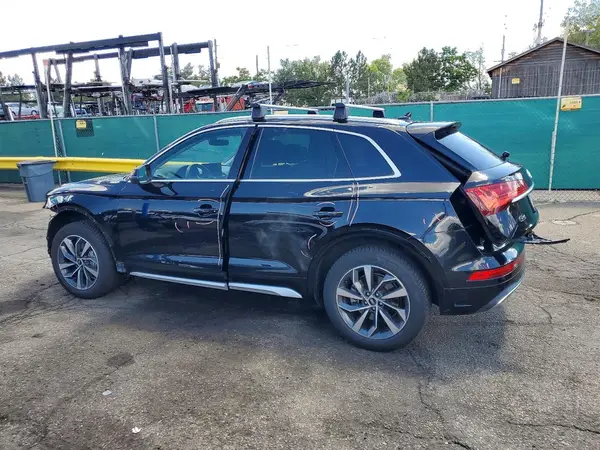 WA1BAAFY3M2017887 2021 AUDI Q5 - Image 2