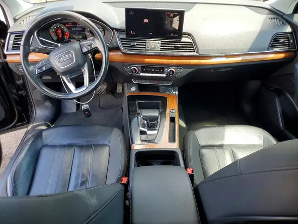 WA1BAAFY3M2017887 2021 AUDI Q5 - Image 8