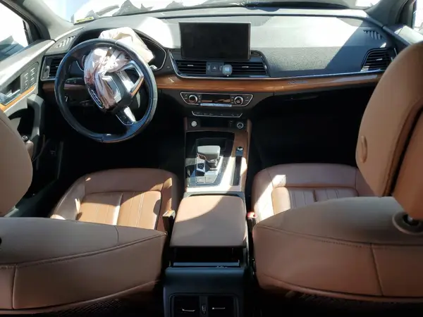 WA1BAAFY3M2021843 2021 AUDI Q5 - Image 8