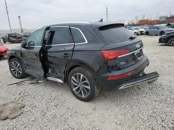 WA1BAAFY3M2022054 2021 AUDI Q5 - Image 2