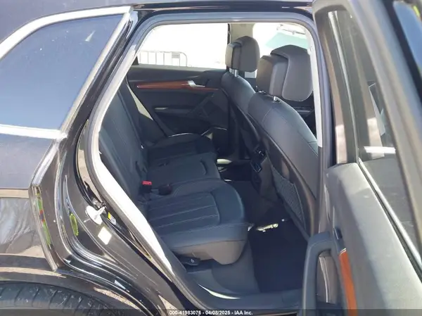 WA1BAAFY3M2023012 2021 AUDI Q5 - Image 8