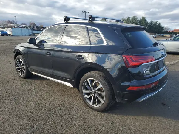 WA1BAAFY3M2023088 2021 AUDI Q5 - Image 2