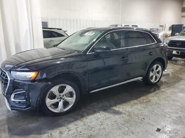 WA1BAAFY3M2025889 2021 AUDI Q5 - Image 1