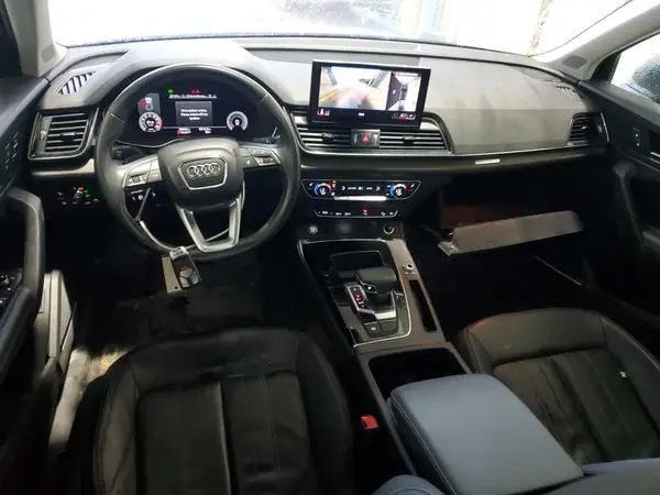 WA1BAAFY3M2025889 2021 AUDI Q5 - Image 8
