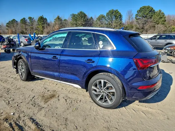 WA1BAAFY3M2097367 2021 AUDI Q5 - Image 2