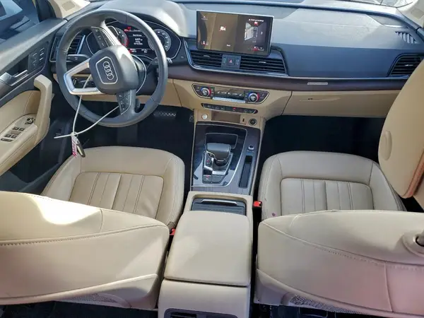 WA1BAAFY3M2099782 2021 AUDI Q5 - Image 8