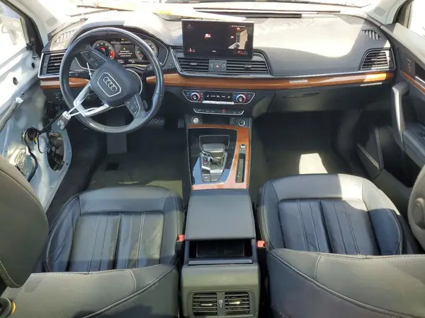 WA1BAAFY3M2105600 2021 AUDI Q5 - Image 8