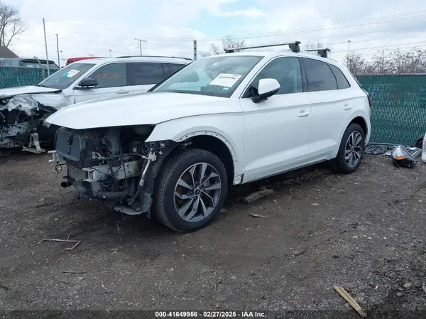 WA1BAAFY3M2109162 2021 AUDI Q5 - Image 2
