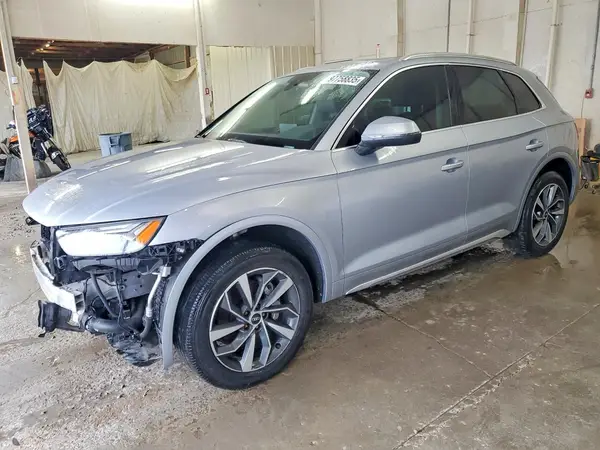 WA1BAAFY3M2117178 2021 AUDI Q5 - Image 1