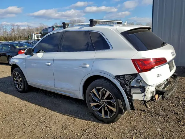 WA1BAAFY3M2118279 2021 AUDI Q5 - Image 2