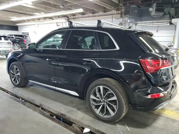 WA1BAAFY3M2127788 2021 AUDI Q5 - Image 2