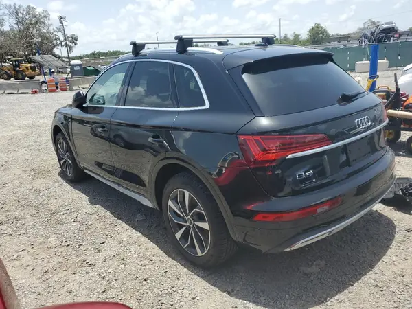 WA1BAAFY3M2131369 2021 AUDI Q5 - Image 2