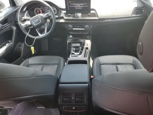 WA1BAAFY3M2131369 2021 AUDI Q5 - Image 8