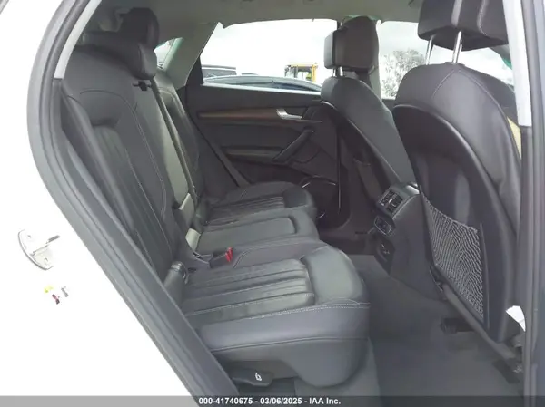 WA1BAAFY4M2005294 2021 AUDI Q5 - Image 8
