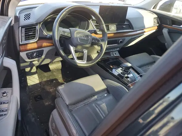 WA1BAAFY4M2010205 2021 AUDI Q5 - Image 8