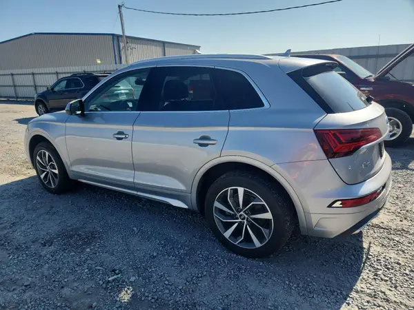 WA1BAAFY4M2021088 2021 AUDI Q5 - Image 2