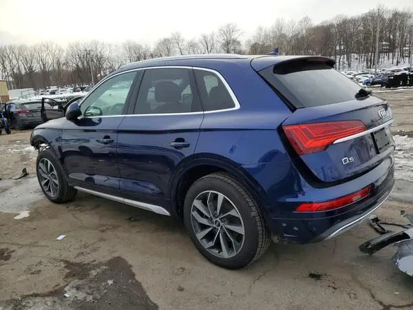 WA1BAAFY4M2021169 2021 AUDI Q5 - Image 2