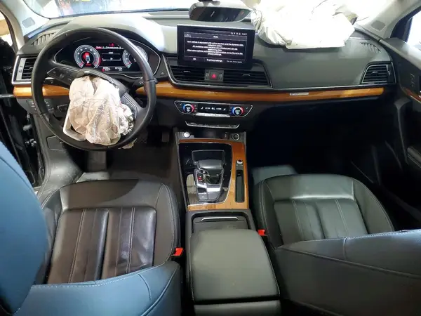 WA1BAAFY4M2035895 2021 AUDI Q5 - Image 8