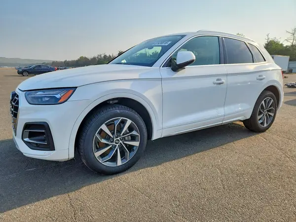 WA1BAAFY4M2051272 2021 AUDI Q5 - Image 1