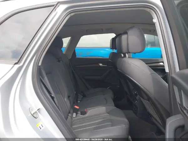WA1BAAFY4M2065706 2021 AUDI Q5 - Image 8