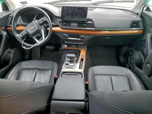 WA1BAAFY4M2071005 2021 AUDI Q5 - Image 8