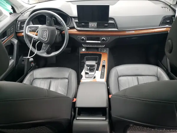 WA1BAAFY4M2086751 2021 AUDI Q5 - Image 8