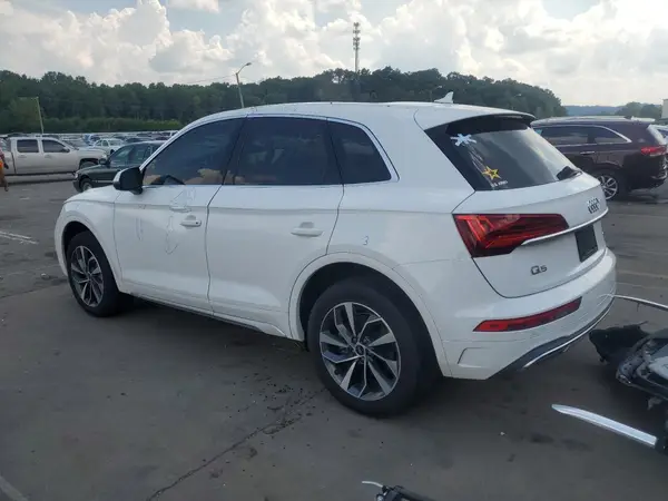 WA1BAAFY4M2106416 2021 AUDI Q5 - Image 2