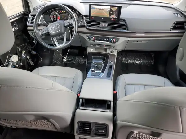 WA1BAAFY4M2133650 2021 AUDI Q5 - Image 8