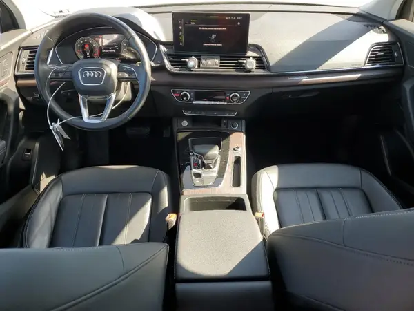 WA1BAAFY5M2004140 2021 AUDI Q5 - Image 8