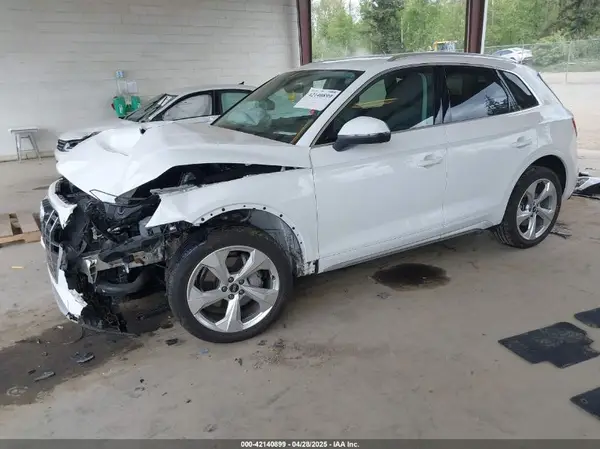 WA1BAAFY5M2004171 2021 AUDI Q5 - Image 2