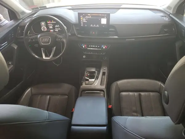WA1BAAFY5M2007720 2021 AUDI Q5 - Image 8
