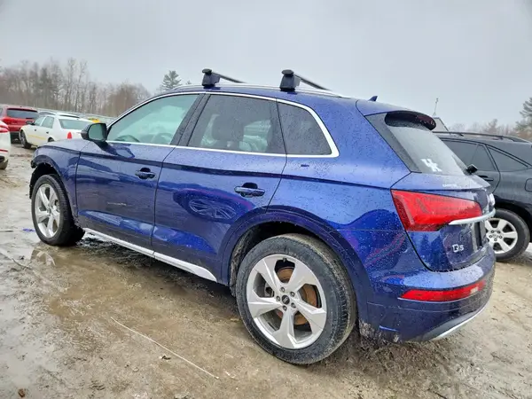 WA1BAAFY5M2011217 2021 AUDI Q5 - Image 2