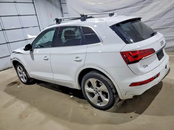 WA1BAAFY5M2012237 2021 AUDI Q5 - Image 2