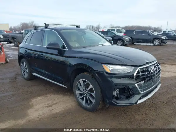 WA1BAAFY5M2013887 2021 AUDI Q5 - Image 1