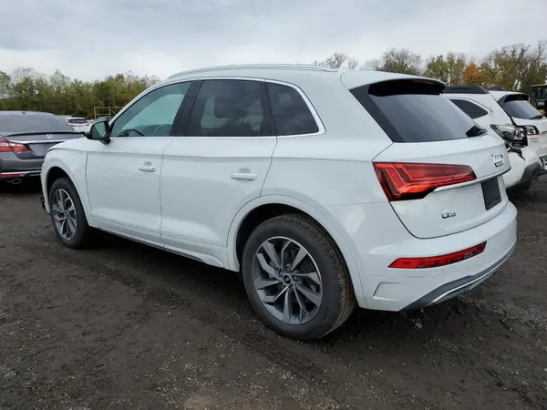 WA1BAAFY5M2018443 2021 AUDI Q5 - Image 2