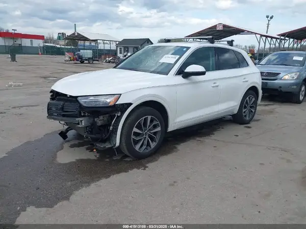 WA1BAAFY5M2018717 2021 AUDI Q5 - Image 2