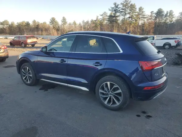 WA1BAAFY5M2028079 2021 AUDI Q5 - Image 2