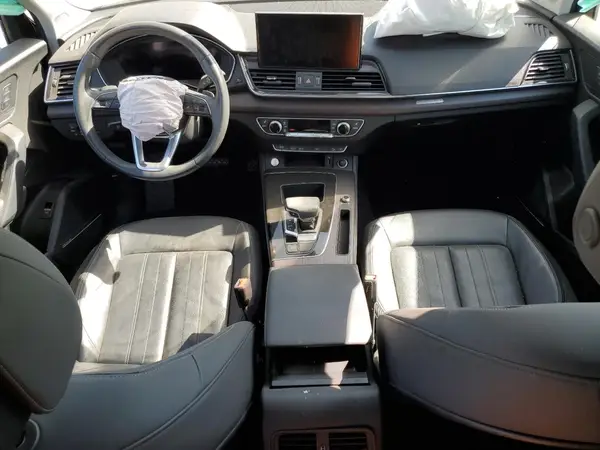 WA1BAAFY5M2028437 2021 AUDI Q5 - Image 8