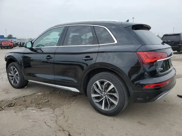 WA1BAAFY5M2055900 2021 AUDI Q5 - Image 2