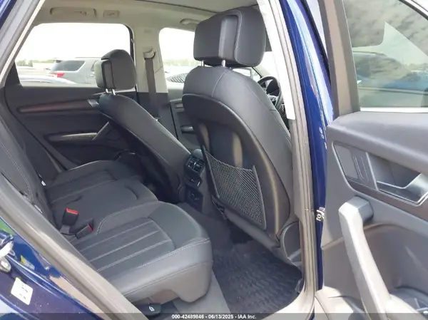 WA1BAAFY5M2060899 2021 AUDI Q5 - Image 8