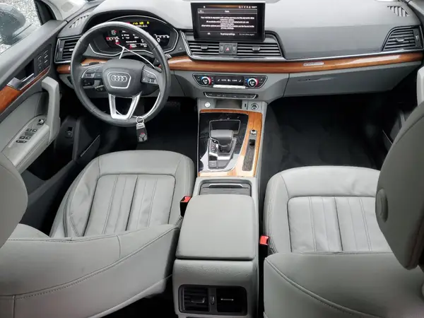 WA1BAAFY5M2100978 2021 AUDI Q5 - Image 8