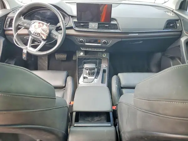 WA1BAAFY5M2102360 2021 AUDI Q5 - Image 8