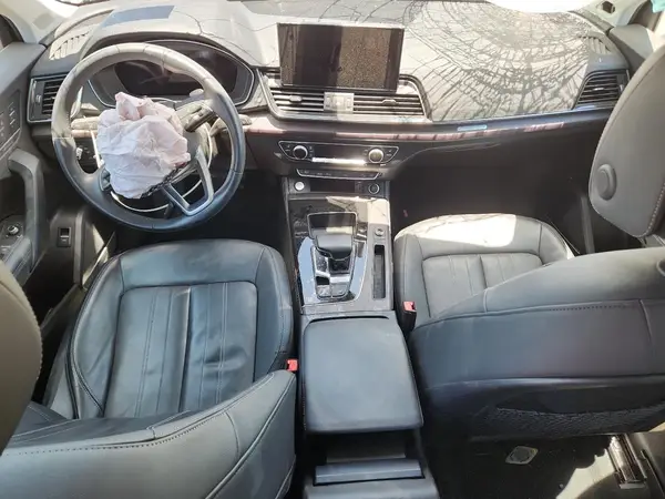 WA1BAAFY5M2104366 2021 AUDI Q5 - Image 8