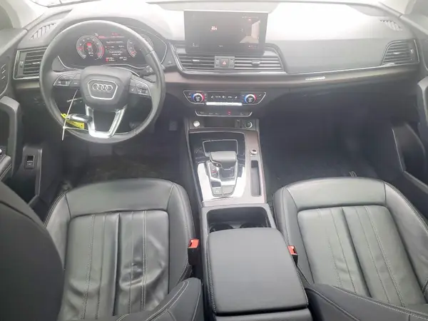 WA1BAAFY5M2105419 2021 AUDI Q5 - Image 8