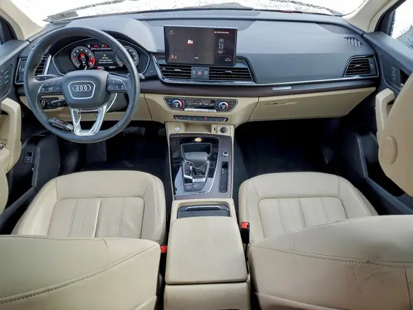 WA1BAAFY5M2129512 2021 AUDI Q5 - Image 8