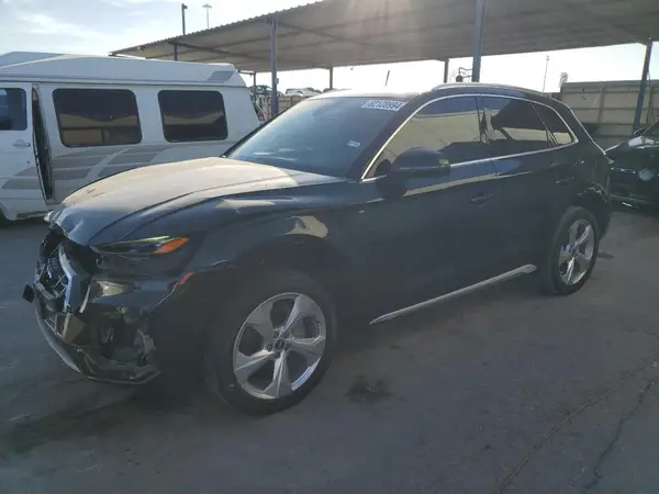 WA1BAAFY6M2008245 2021 AUDI Q5 - Image 1