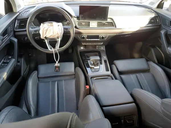 WA1BAAFY6M2008245 2021 AUDI Q5 - Image 8