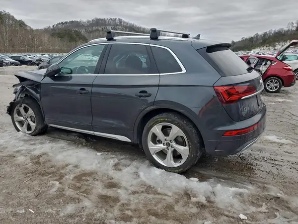 WA1BAAFY6M2020668 2021 AUDI Q5 - Image 2