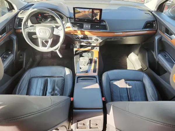 WA1BAAFY6M2022971 2021 AUDI Q5 - Image 8
