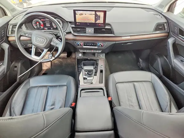 WA1BAAFY6M2053492 2021 AUDI Q5 - Image 8